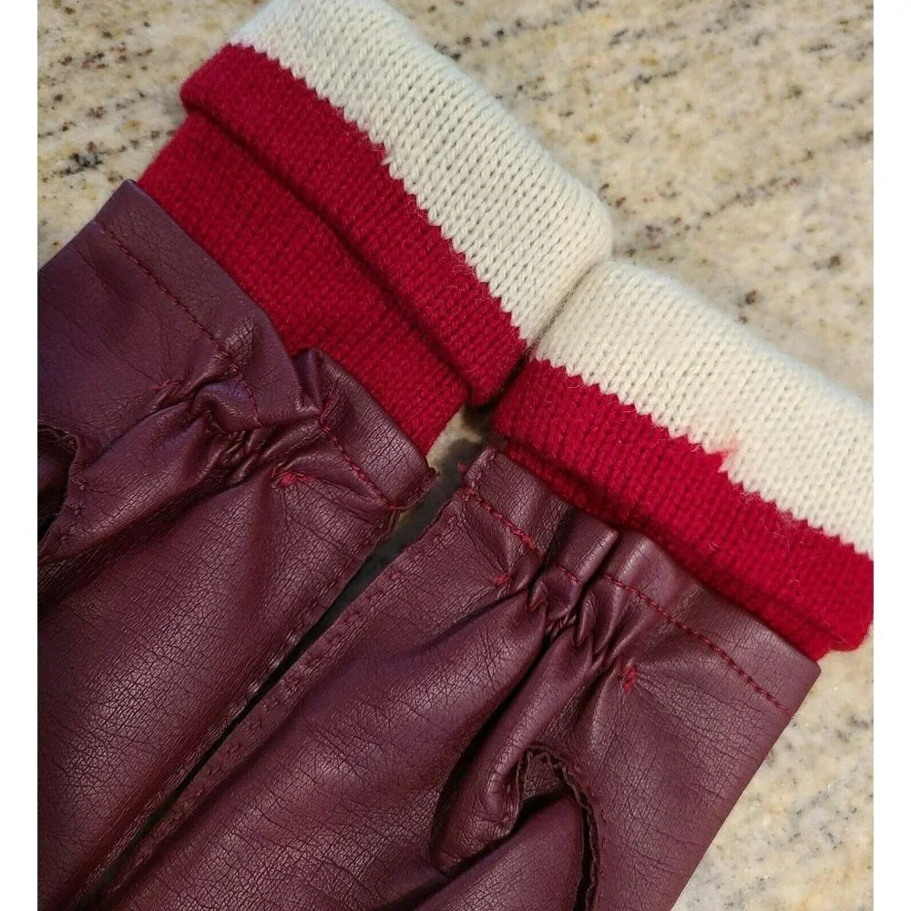 Vintage Faux Leather Vinyl Acrylic Knit 10.5